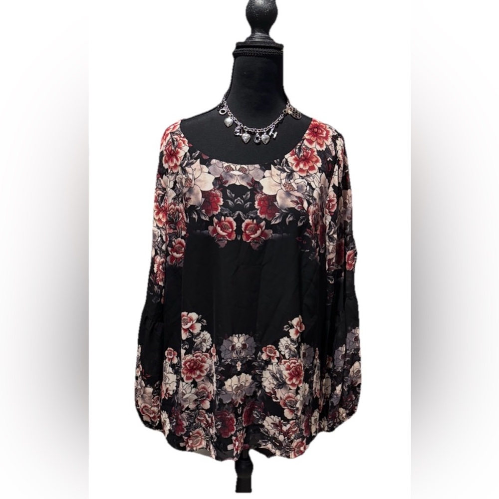 Floral Black and Pink Scoop Neck Women's Top